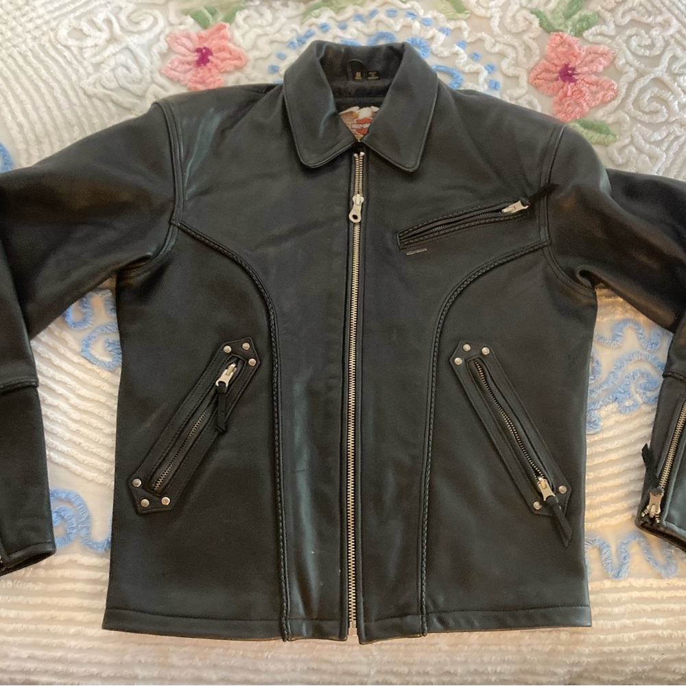 Vintage -worn once-Harley-Davidson leather biker bomber style jacket chest to 42
